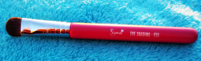 Sigma E55 Brush on southeastbymidwest.com #sigma #sigmabrushes #sigmaE55 #sigmahaul #beauty #beautyhaul #bblogger