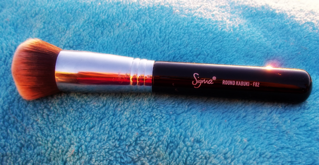 Sigma F82 Brush on southeastbymidwest.com #sigma #sigmabrushes #sigmaf82 #sigmahaul #beauty #beautyhaul #bblogger