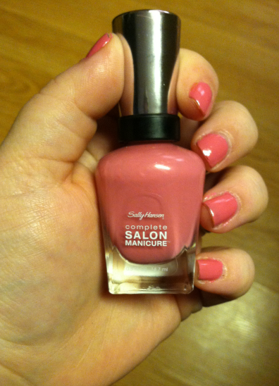 Sally Hansen Complete Salon Manicure Applied on southeastbymidwest.com #nail #nails #nailart