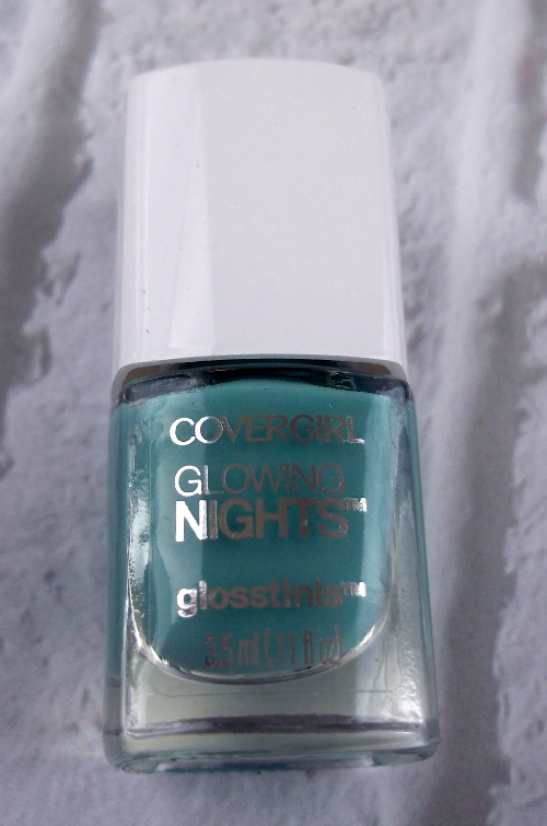 Walmart Beauty Box CoverGirl Glowing Nights Glosstini Nail Polish in After Dark on southeastbymidwest.com #WalmartBeauty #beauty #subscriptionbox #covergirl