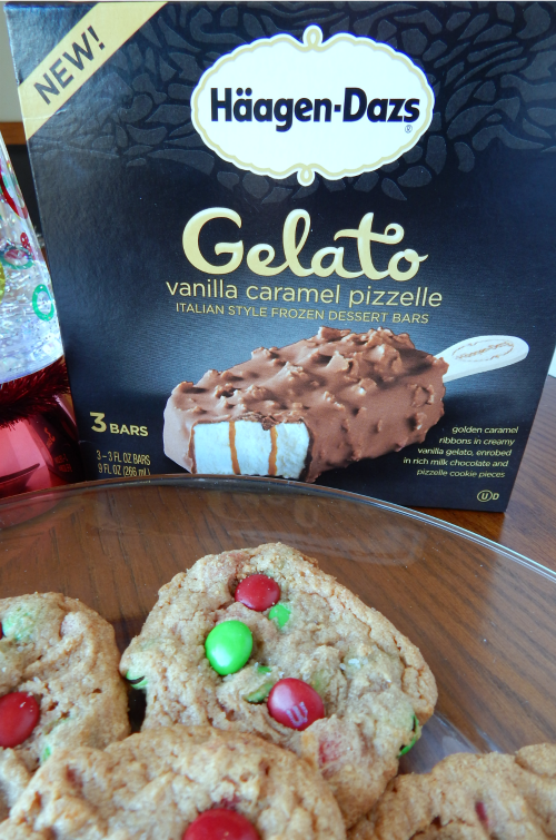 Holiday Cookies and Ice Cream Closeup on southeastbymidwest.com #HolidayMadeSimple #CollectiveBias #cbias #ad #shop #cookies