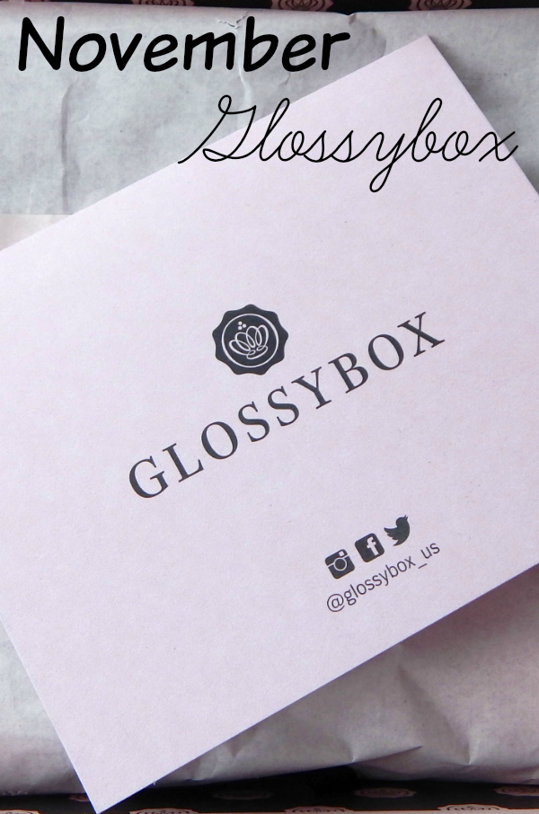 It's time for the November Glossybox Unboxing. November's box featured products from Kneipp, 12 Benefits, Juice Beauty, OPI and So Susan.