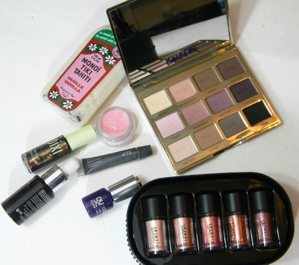 Winter Beauty Staples was Top 4 in the Best of the Blogosphere Link Party Week 1