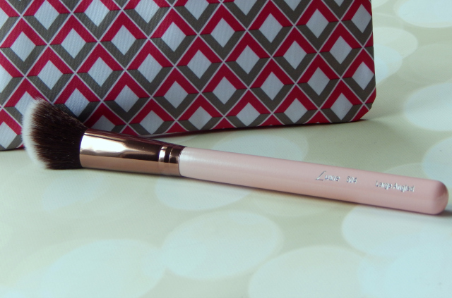 One item in the February Ipsy bag was Luxie Beauty Brush