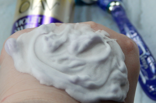 Gillette Venus Swirl Olay Violet Swirl Shaving Cream Swirled