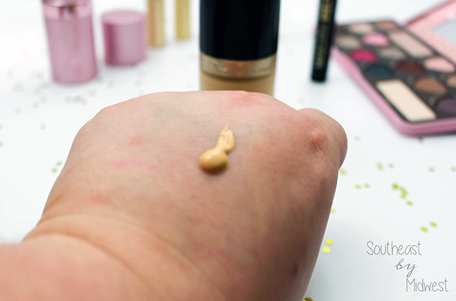 Too Faced Born this Way Foundation Product || Southeast by Midwest #beauty #bbloggers #toofaced