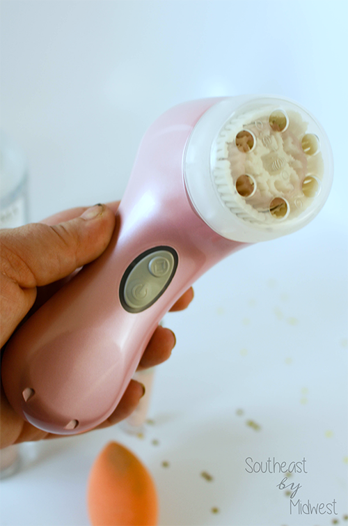 2016 Favorites: October Clarisonic Mia 2 || Southeast by Midwest #beauty #bbloggers #favorites