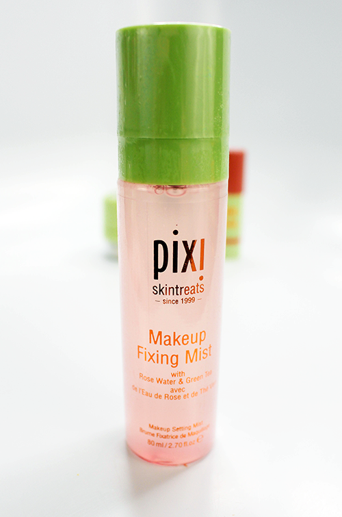 Pixi Summer Makeup Essentials Makeup Fixing Mist || Southeast by Midwest #beauty #bbloggers #beautyguru #pixibeauty