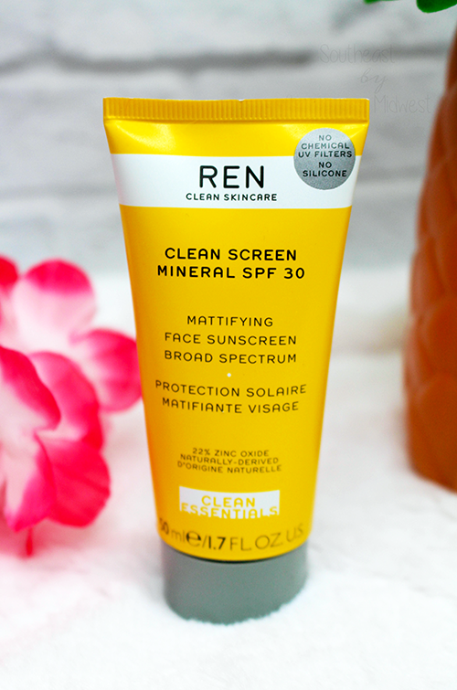 REN Clean Screen Mineral SPF 30 Sunscreen Review Review || Southeast by Midwest #beauty #bbloggers #RENCleanSkincare #RENPartner